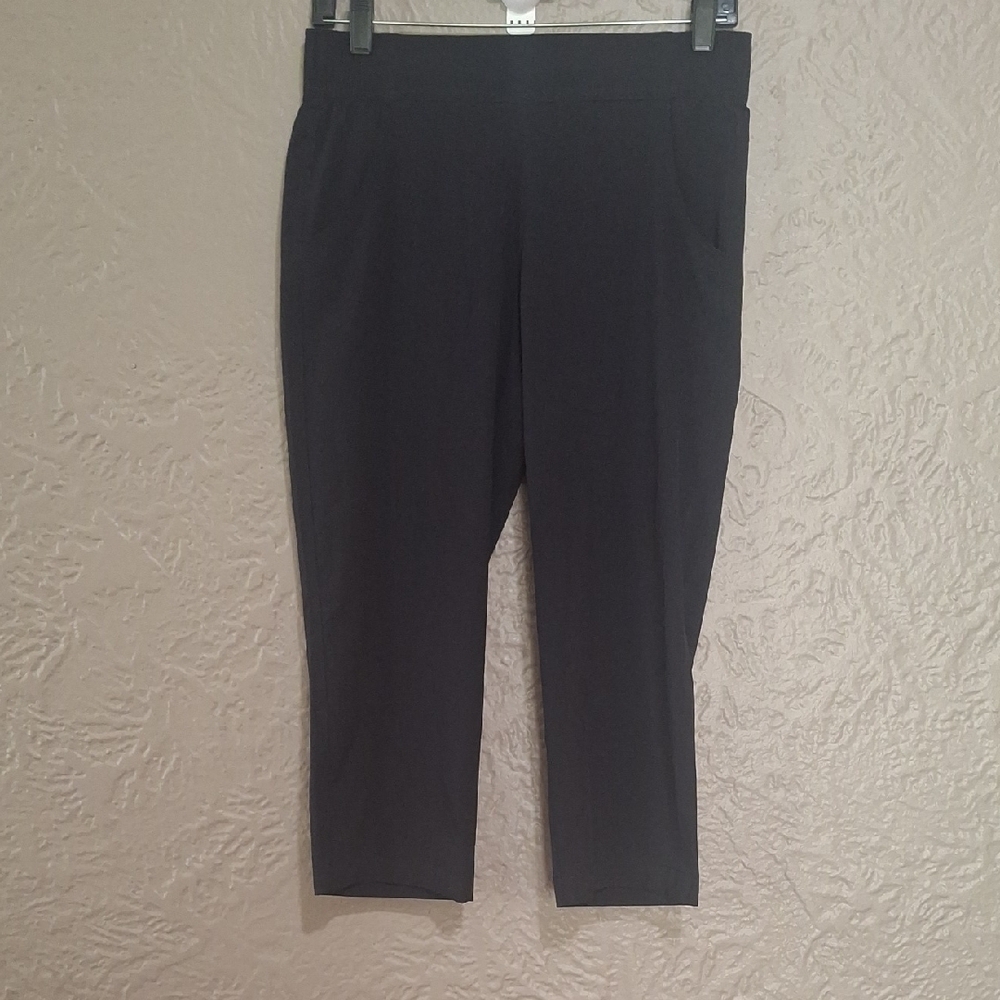 Eddie Bauer Women's Black Cropped Pants Size XS